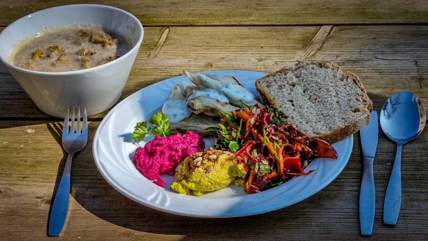 Echanges sur les 4 Sources autour d’un repas
